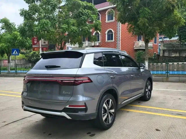 BYD Song Pro — Фото автомобиля 9