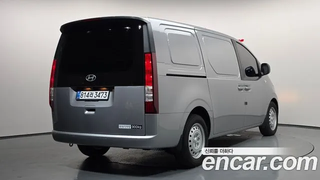 Hyundai Staria Staria Карго 3 места — Фото автомобиля 2