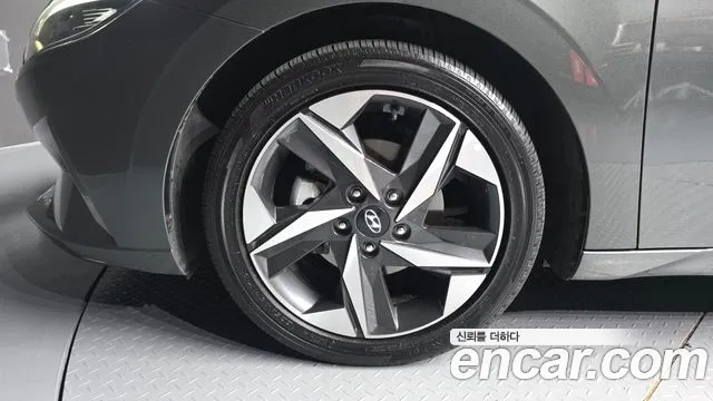Hyundai AVANTE Avante (CN7) — Фото автомобиля 5