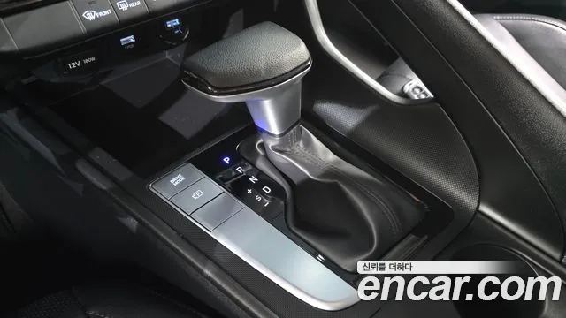 Hyundai AVANTE Avante (CN7) — Фото автомобиля 9