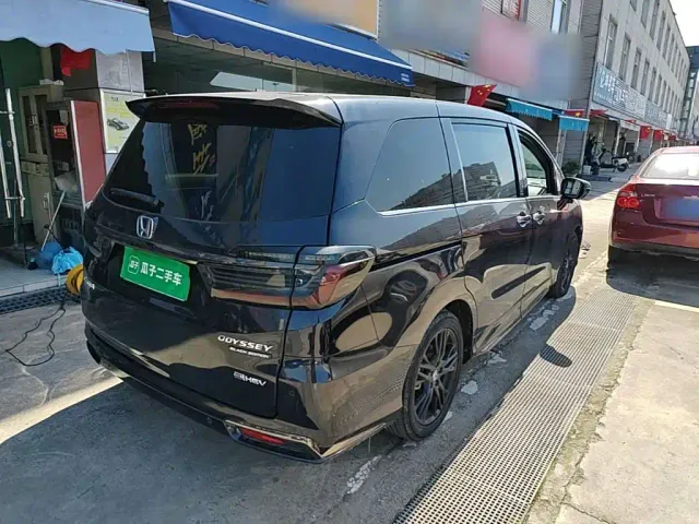Honda Odyssey — Фото автомобиля 6