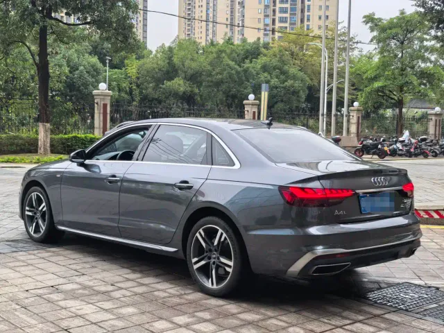 Audi A4L — Фото автомобиля 6