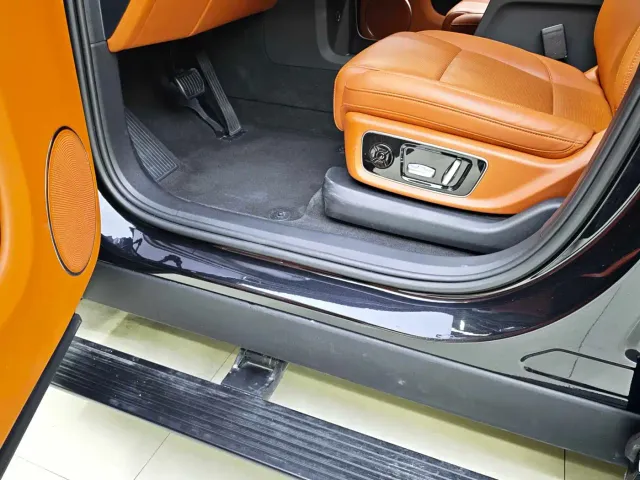 Li Auto L9 — Фото автомобиля 11