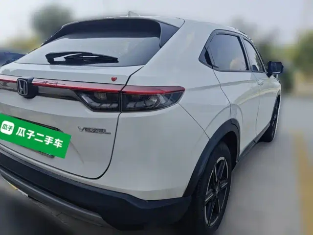 Honda Vezel — Фото автомобиля 4