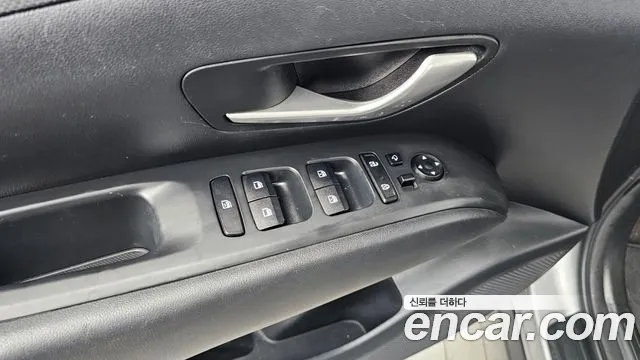 Hyundai Tucson Tucson (NX4) Бензин 1.6 турбо 2WD — Фото автомобиля 27