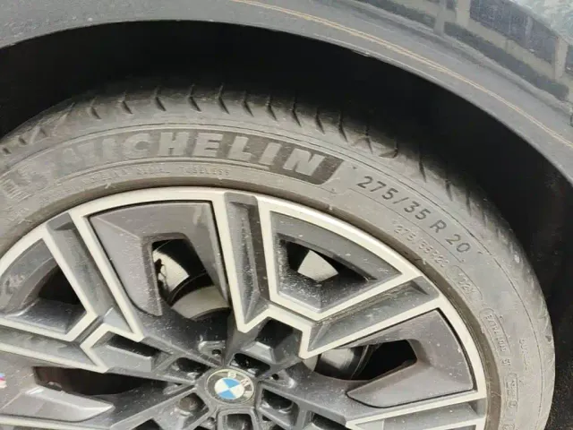 BMW 5 Series — Фото автомобиля 6
