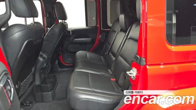 Jeep Wrangler JL — Фото автомобиля 11