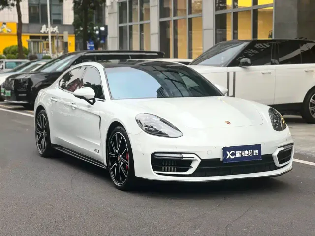 Porsche Panamera — Фото автомобиля 4