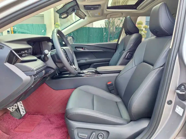 Toyota Camry — Фото автомобиля 5