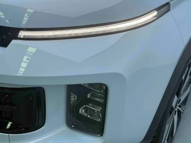Geely ICON — Фото автомобиля 7