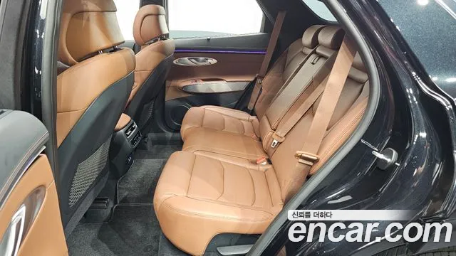 Genesis GV70 2.5T Бензин 2WD — Фото автомобиля 11
