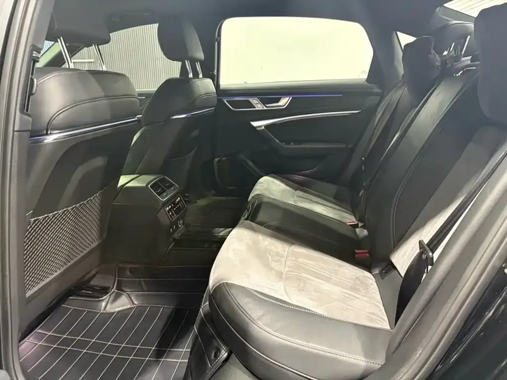 Audi Audi A6L 2024 45 TFSI quattro Premium Dynamic — Фото автомобиля 12