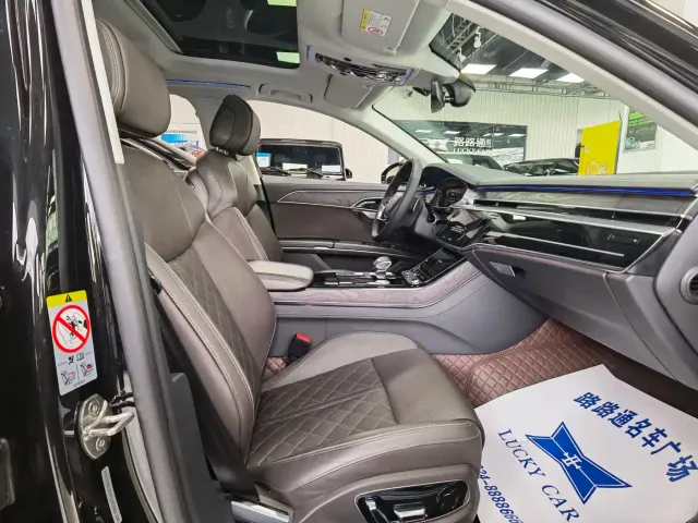 Audi A8 — Фото автомобиля 20