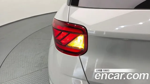 Hyundai Venue Venue 1.6 Premium — Фото автомобиля 23