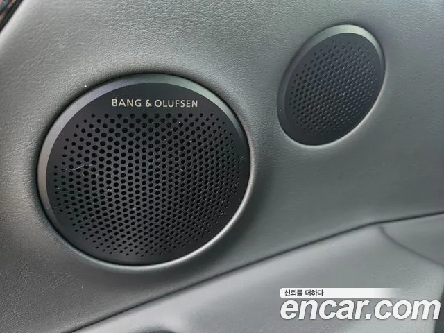 Genesis GV80 — Фото автомобиля 18