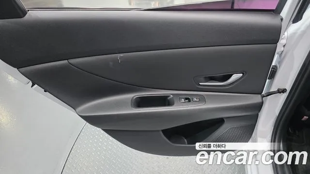 Hyundai Avante CN7 — Фото автомобиля 14