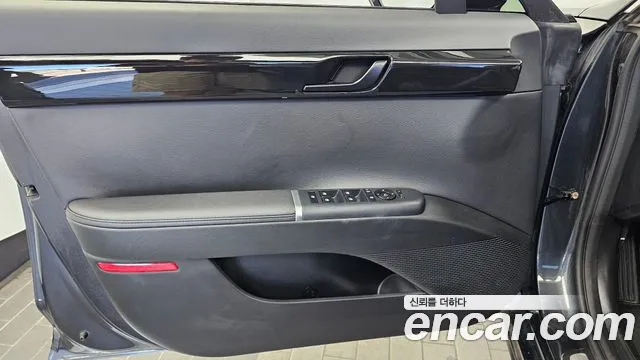 Hyundai Grandeur GN7 — Фото автомобиля 13