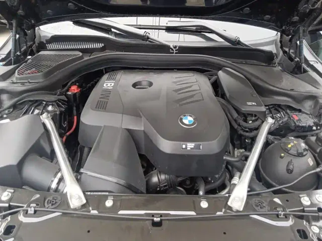 BMW 5 Series — Фото автомобиля 10