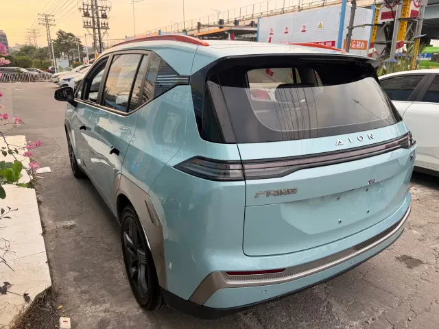 GAC Aion Y — Фото автомобиля 9
