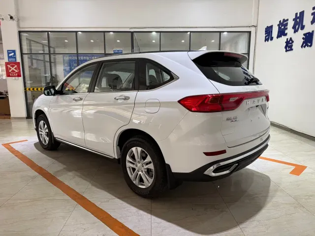 Haval M6 — Фото автомобиля 6