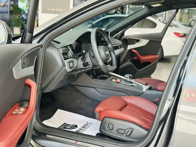 Audi A4L — Фото автомобиля 4