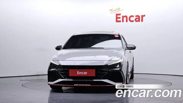 Hyundai AVANTE — Фото автомобиля 3