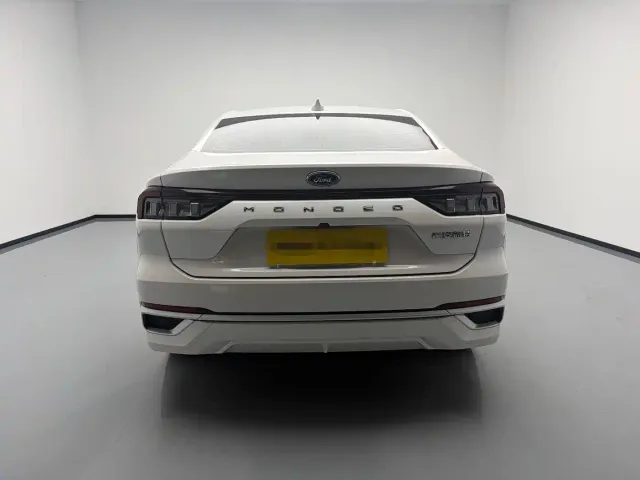 Ford Mondeo — Фото автомобиля 5