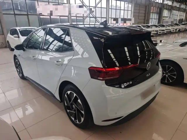 Volkswagen ID.3 — Фото автомобиля 22