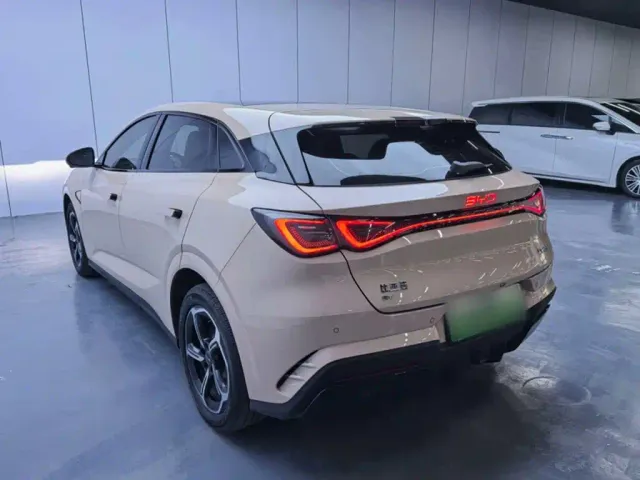BYD Seal 06 GT — Фото автомобиля 4