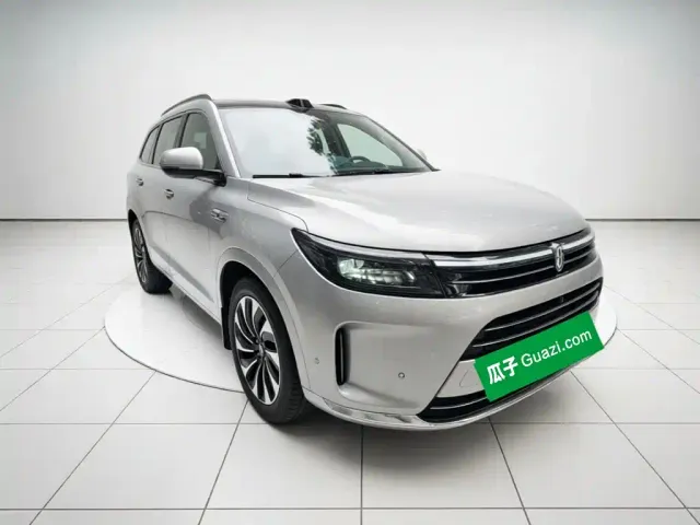 Aito M7 — Фото автомобиля 3