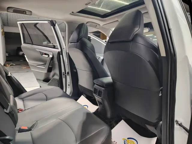 Toyota Wildlander — Фото автомобиля 15