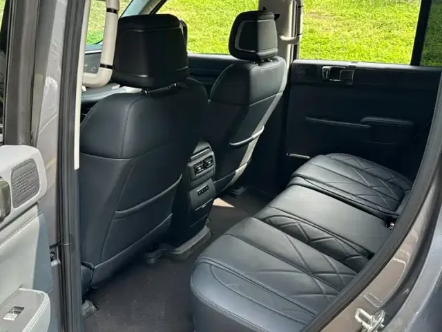BYD FangChengBao Leopard 5 — Фото автомобиля 15