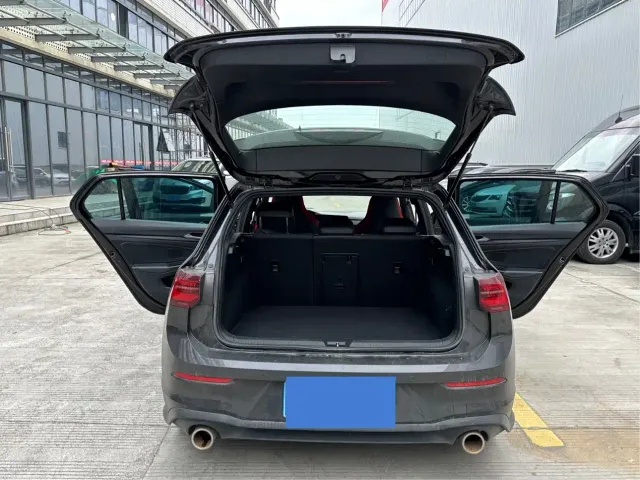 Volkswagen Golf GTI — Фото автомобиля 7