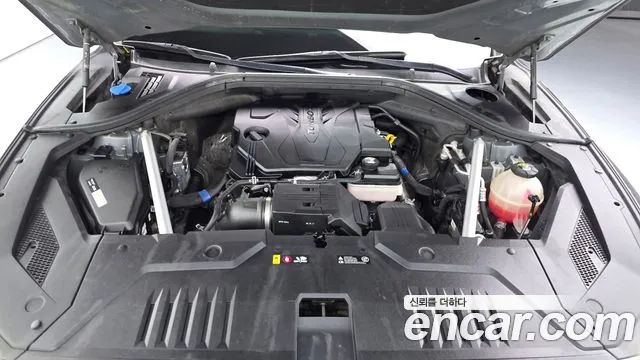 Genesis GV70 — Фото автомобиля 9