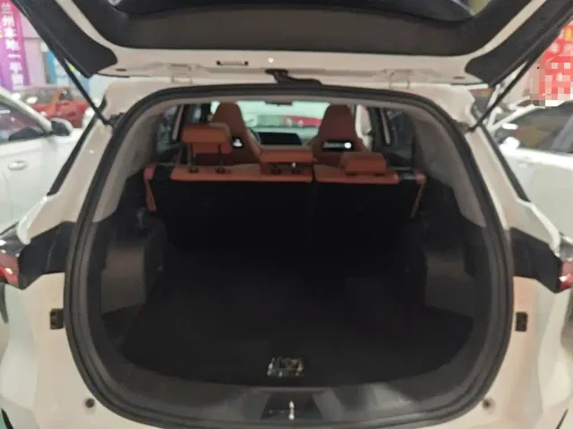 Changan CS75 Plus — Фото автомобиля 18