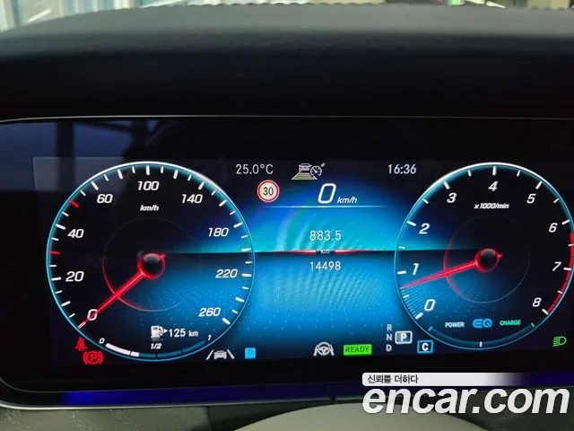 Mercedes-Benz E-Class — Фото автомобиля 13