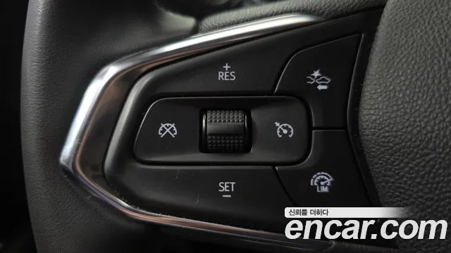 ChevroletGMDaewoo Trax Trax Кроссовер — Фото автомобиля 29