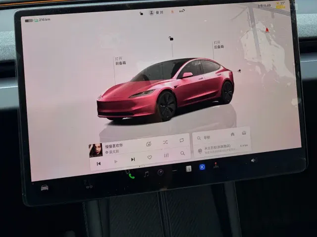 Tesla Model 3 — Фото автомобиля 12