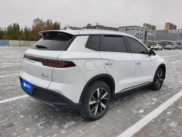 BYD Song Pro — Фото автомобиля 3