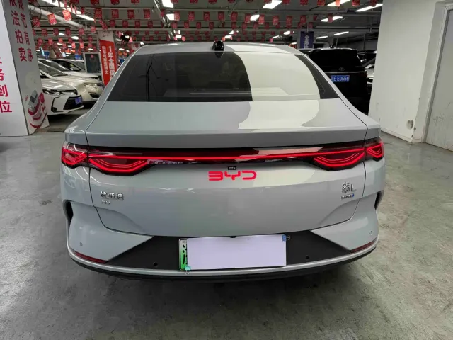 BYD Qin L — Фото автомобиля 10