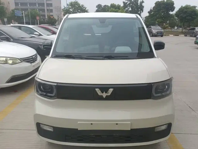 Wuling Hongguang Mini EV — Фото автомобиля 2