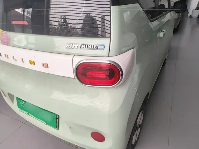 Wuling Hongguang Mini EV — Фото автомобиля 7