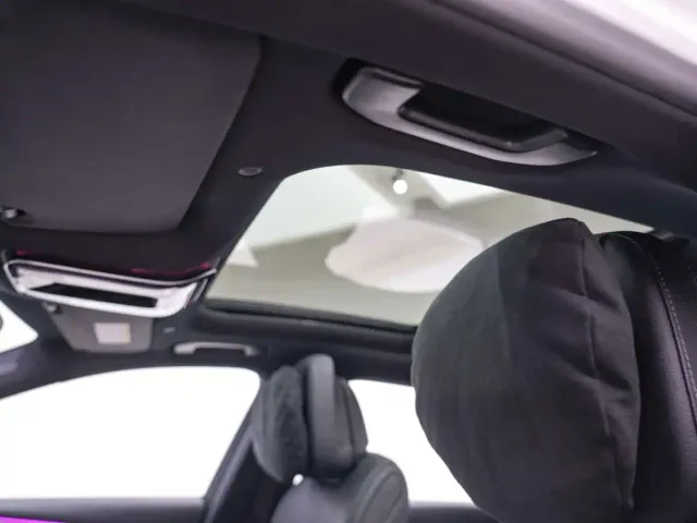 Mercedes-Benz C-Class — Фото автомобиля 12