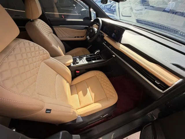 Geely Haoyue L — Фото автомобиля 8