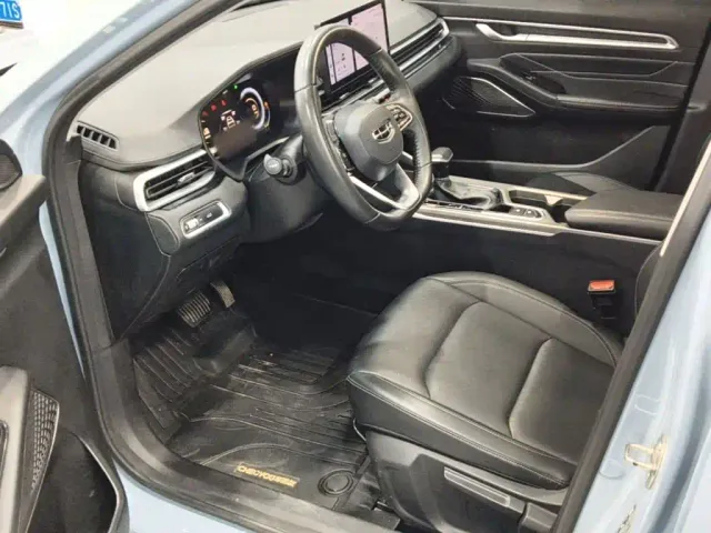 Geely Emgrand — Фото автомобиля 14