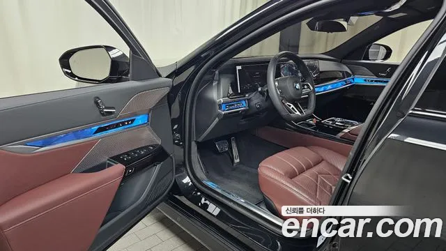 BMW 7-Series — Фото автомобиля 2