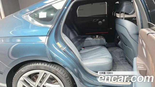 Genesis G80 Бензин 3.5 турбо AWD — Фото автомобиля 4