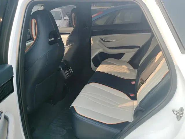 BYD Song PLUS — Фото автомобиля 11