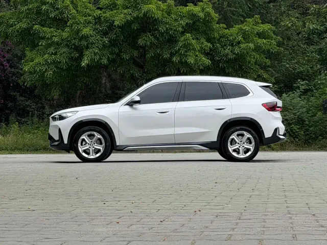 BMW X1 — Фото автомобиля 3