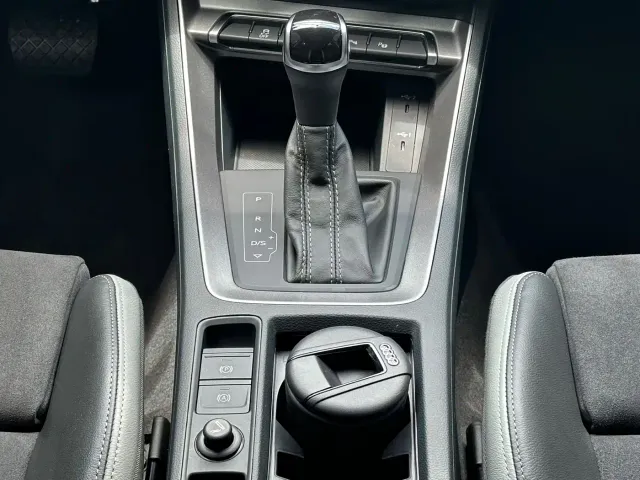 Audi Q3 — Фото автомобиля 13